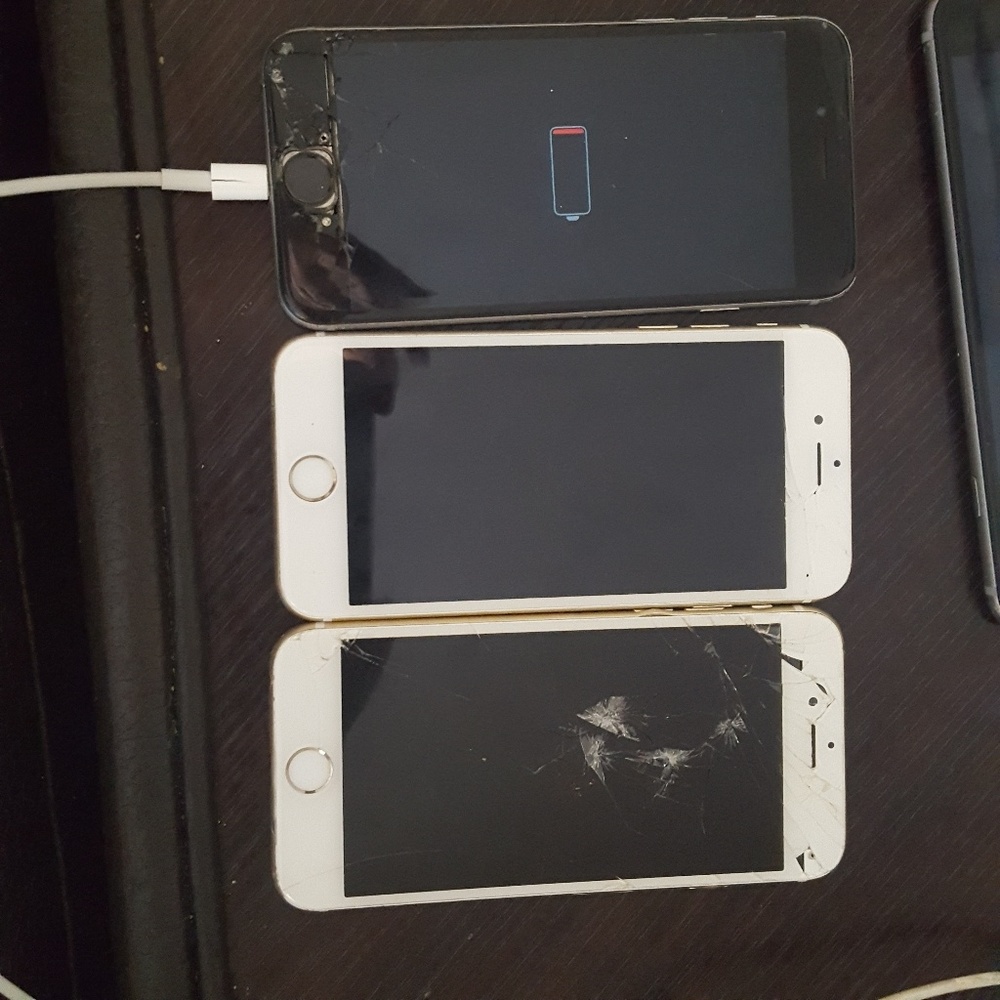 Iphone - Picture 3 of 5